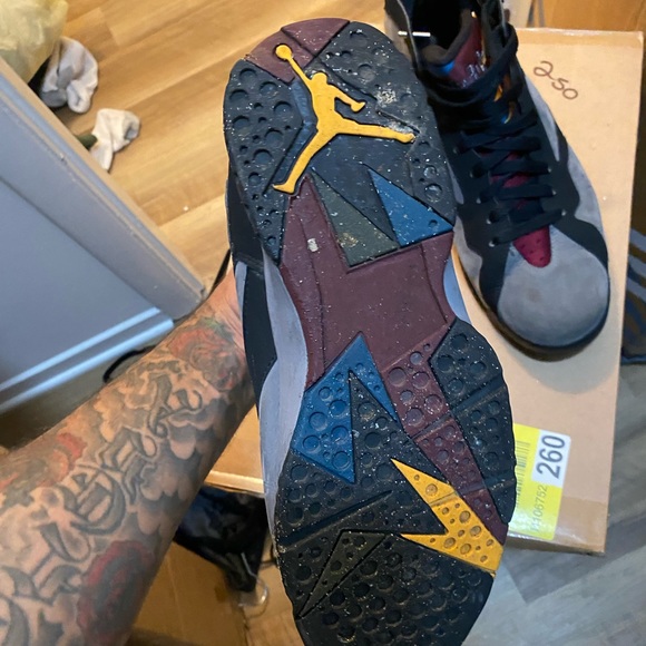 Retro 7’s Bordeaux - Picture 3 of 7